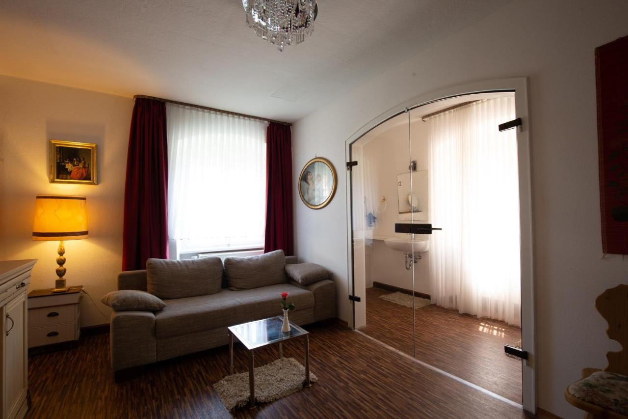 Schlosshotel Harburg Esterno foto