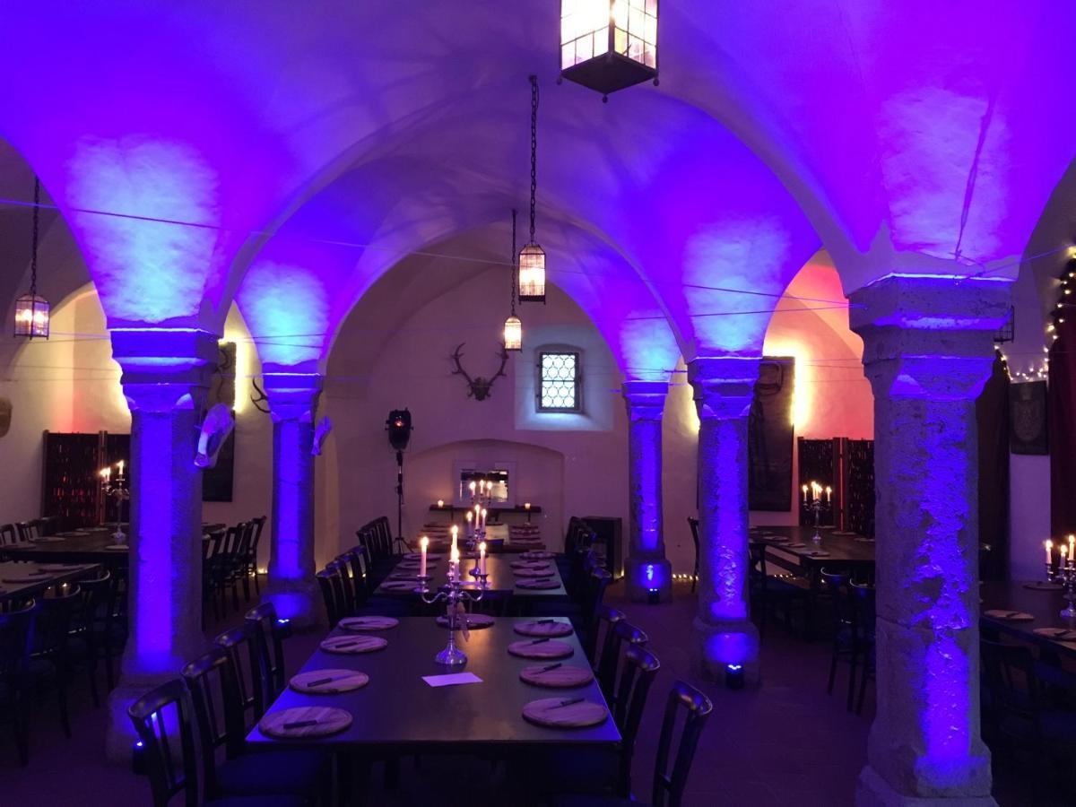 Schlosshotel Harburg Esterno foto