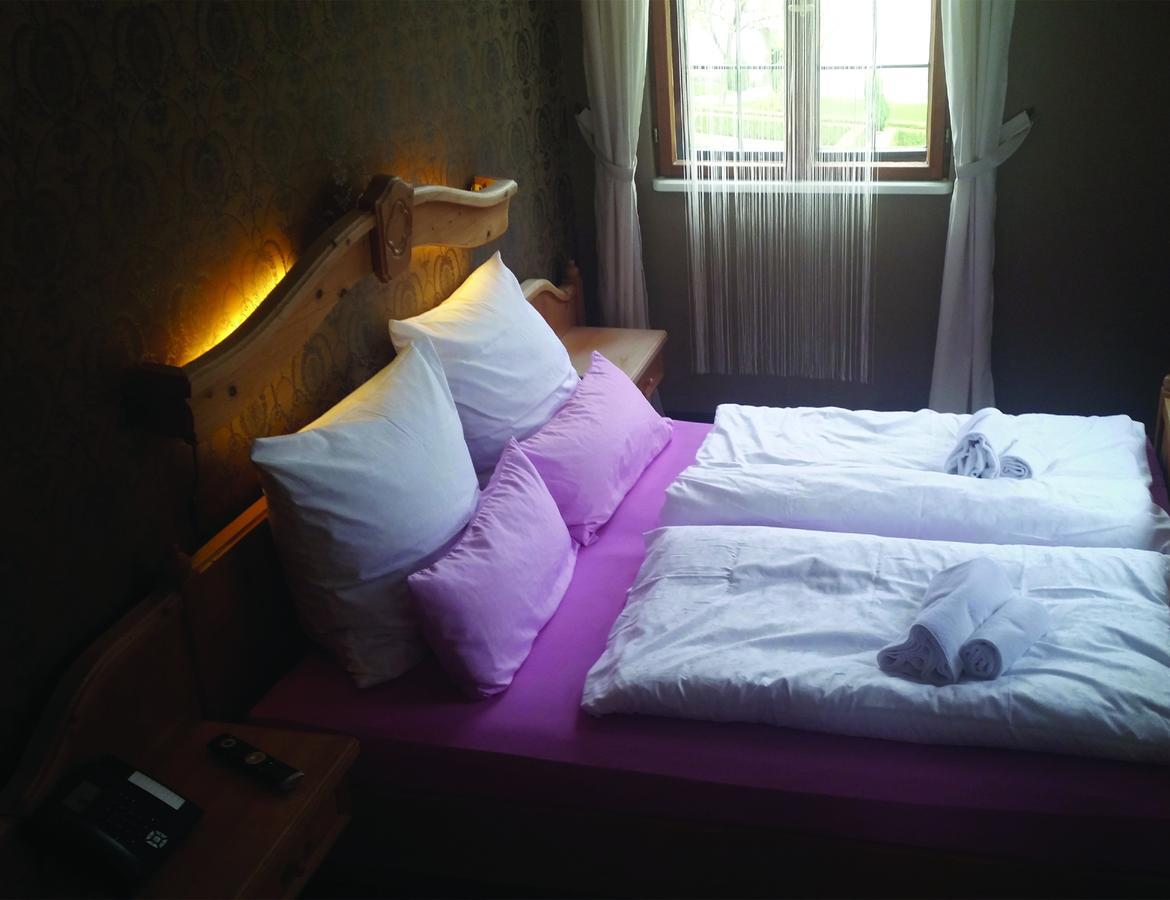 Schlosshotel Harburg Esterno foto