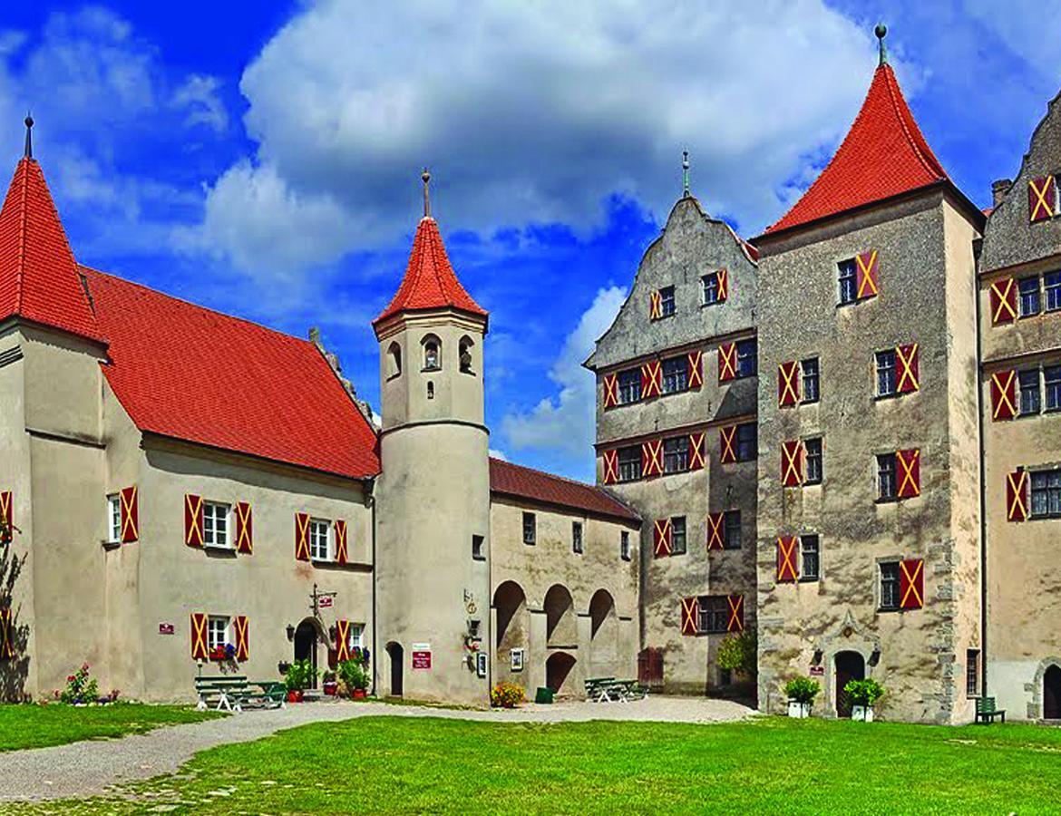 Schlosshotel Harburg Esterno foto