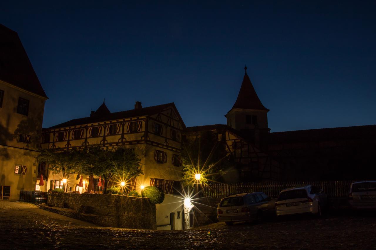 Schlosshotel Harburg Esterno foto