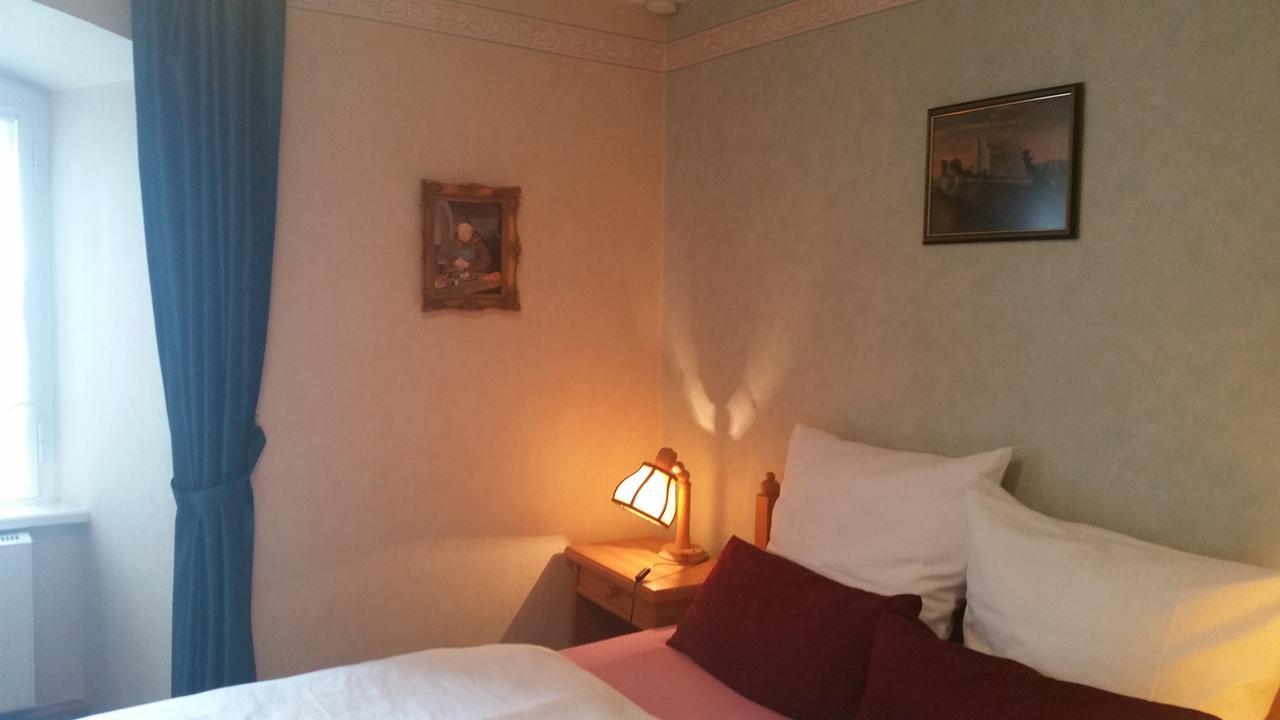 Schlosshotel Harburg Esterno foto